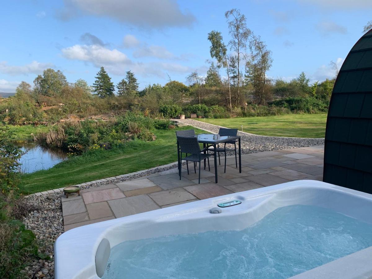 Holiday home Red Squirrel Pod With Hot Tub
